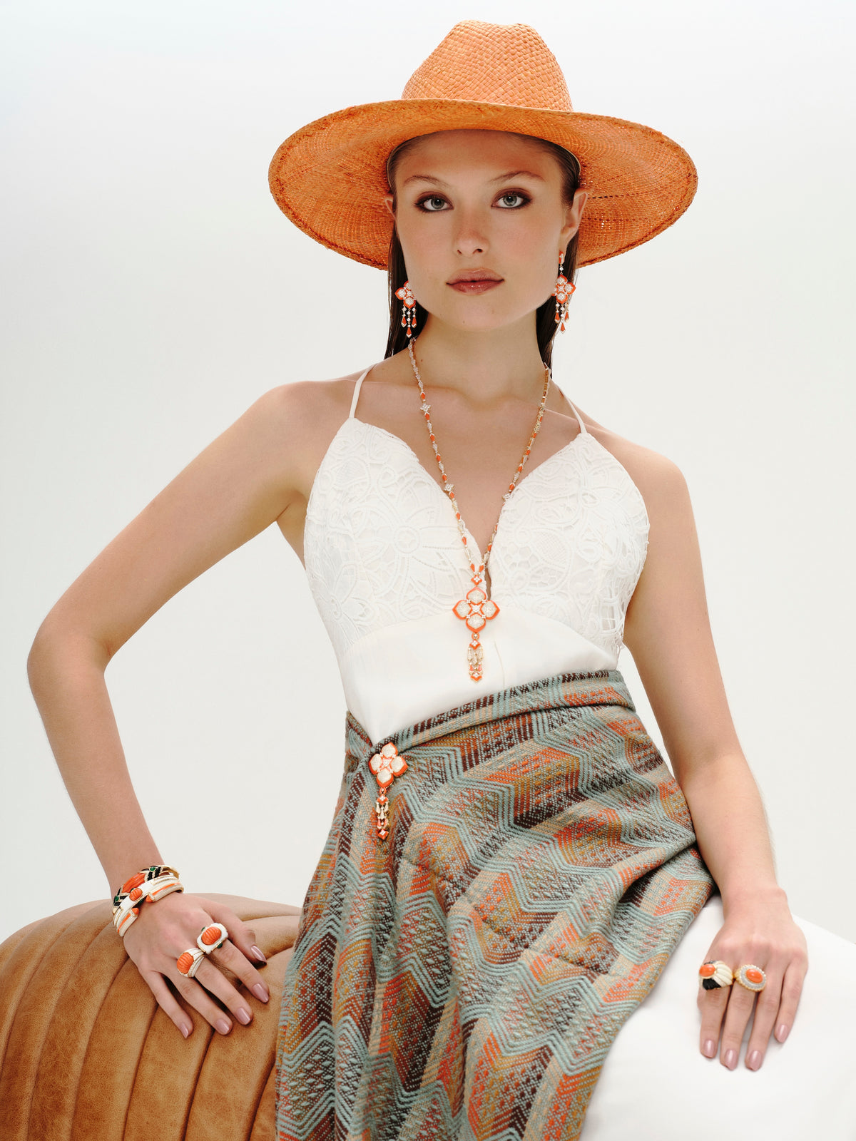 COLAR CUZCO CORAL Ouro