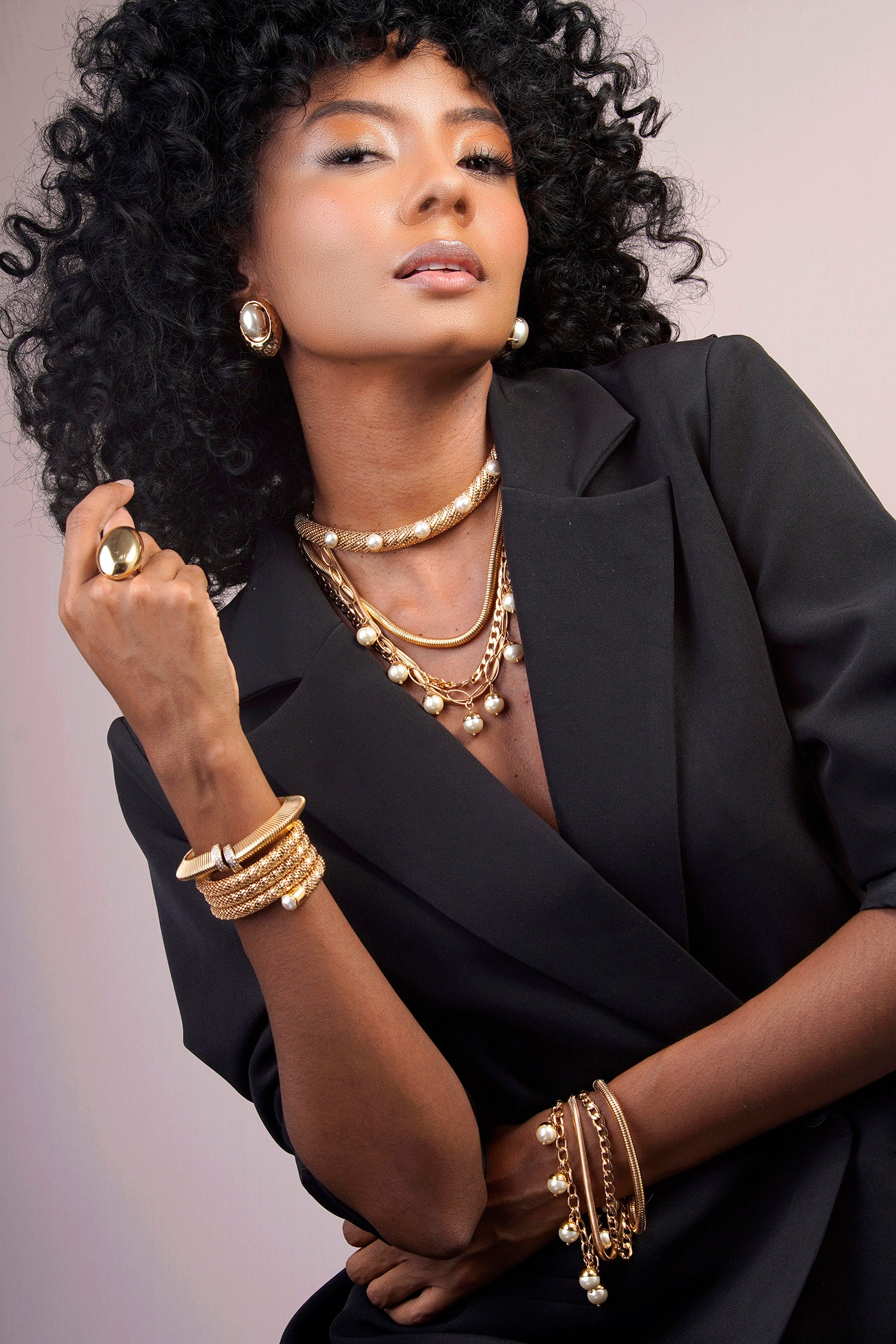 Choker Nice Mini Perolas Ouro