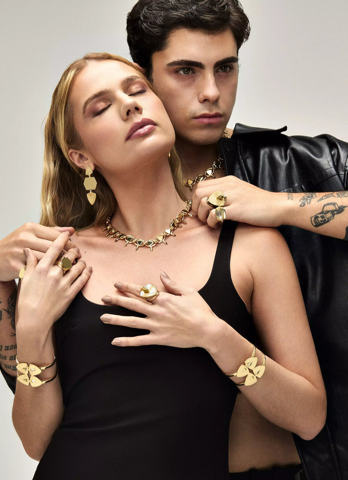 BRINCO SELENE  Ouro