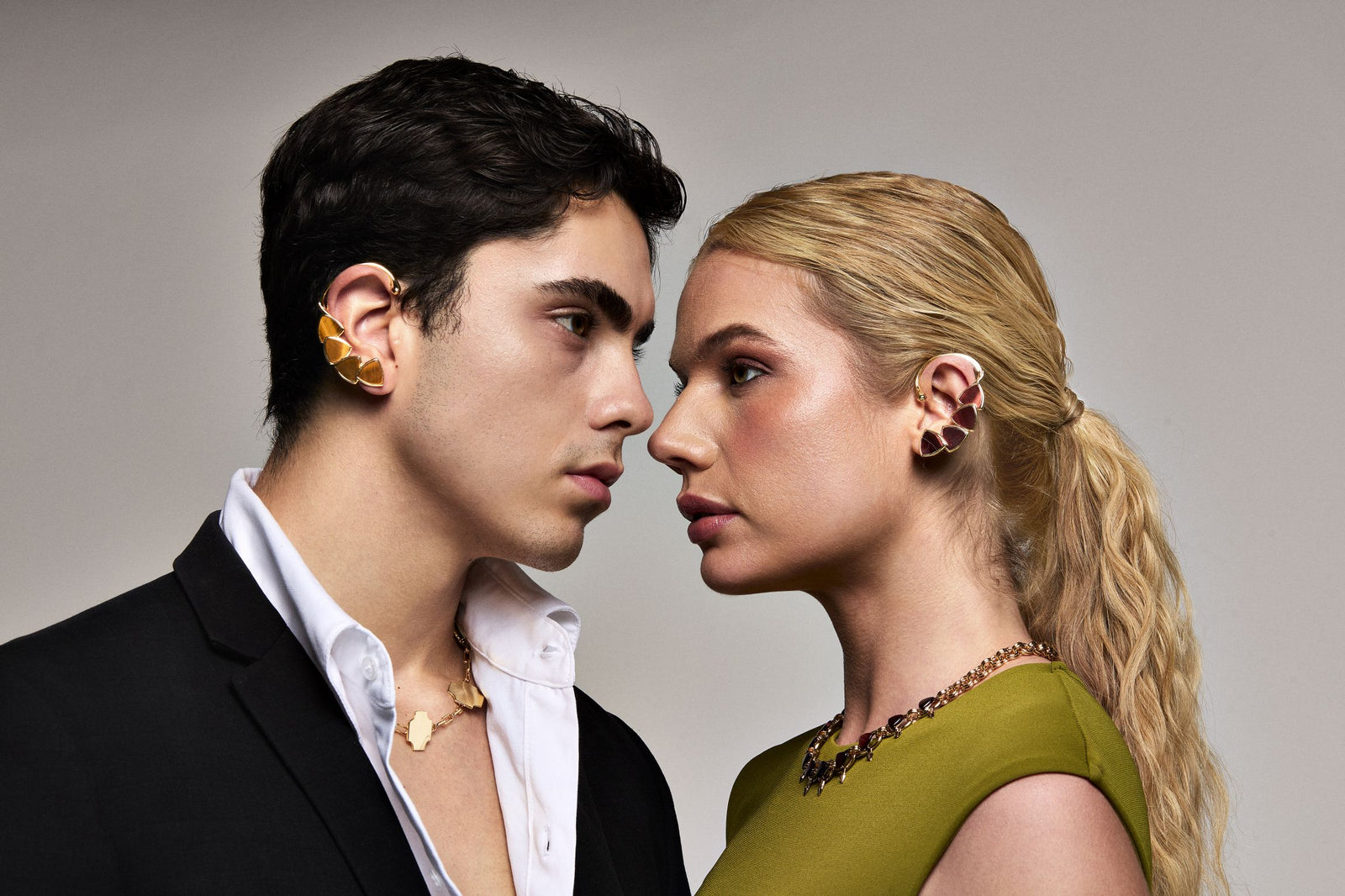 BRINCO EARCUFF AURORA OLHO DE TIGRE Ouro