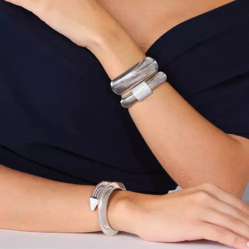 Bracelete Uma volta Ponteira Com Cristal Coliseu Prata